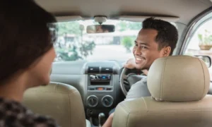 sewa mobil dengan driver